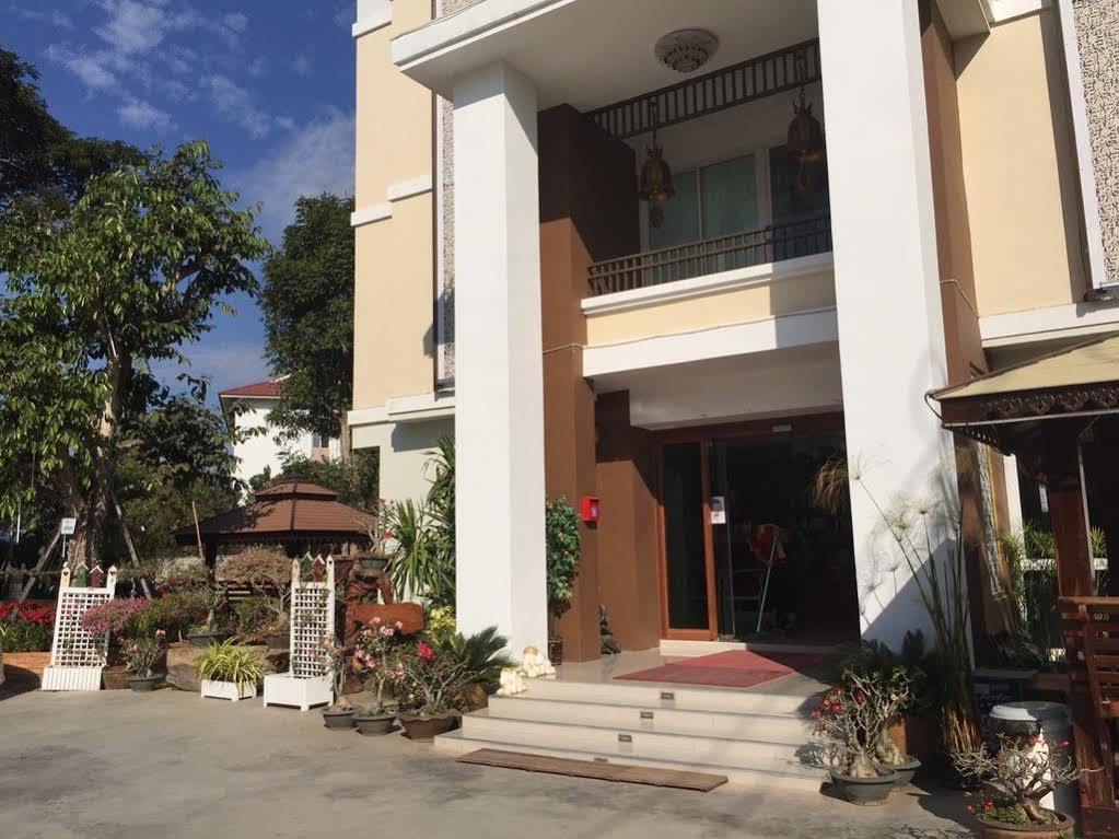Herry Residence 치앙마이 외부 사진